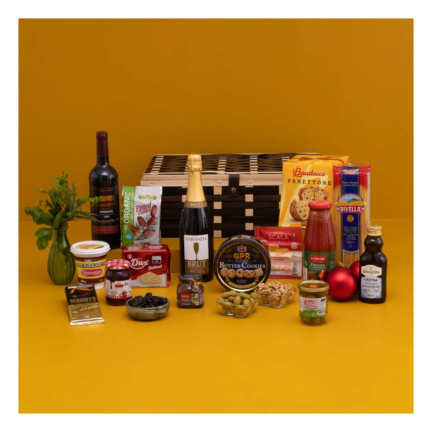 Cesta de Natal Merlot – 18 itens 