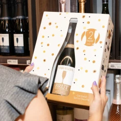 Kit Espumante Brut com 2 taças VARANDA 750ml